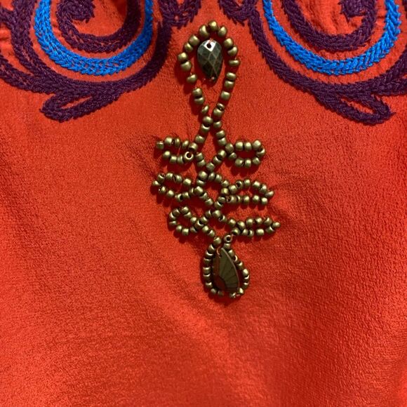 Nanette Lepore Womens Beaded Embroidered Paisley Detail Red Silk Blouse 6 Boho - Picture 2 of 11